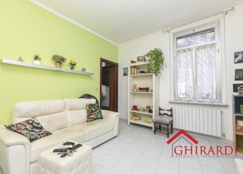 1.1 ingresso.jpg - Appartamento Via Panigaro 8, Genova (zona Sestri Ponente) - foto 5