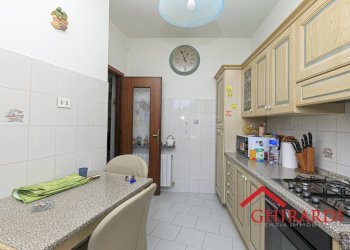 3.2 cucina .jpg - Appartamento Via Panigaro 8, Genova (zona Sestri Ponente) - foto 9