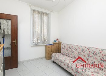 5.3 camera 2.jpg - Appartamento Via Panigaro 8, Genova (zona Sestri Ponente) - foto 18