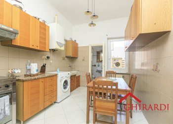 2.0 cucina.jpg - Appartamento Via P. D.da Bissone 4, Genova (zona Sestri Ponente) - foto 12