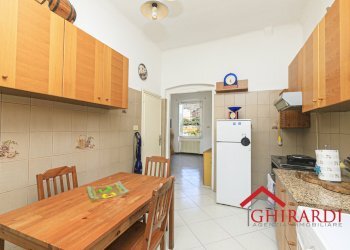 2.3 cucina.jpg - Appartamento Via P. D.da Bissone 4, Genova (zona Sestri Ponente) - foto 15
