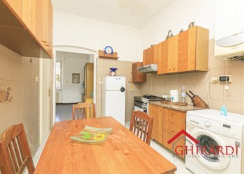 2.4 cucina.jpg - Appartamento Via P. D.da Bissone 4, Genova (zona Sestri Ponente) - foto 16