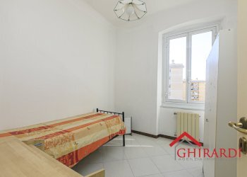 4.0 camera 2.jpg - Appartamento Via P. D.da Bissone 4, Genova (zona Sestri Ponente) - foto 22