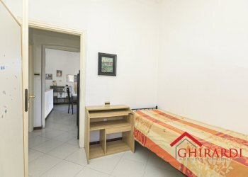 4.1 camera 2.jpg - Appartamento Via P. D.da Bissone 4, Genova (zona Sestri Ponente) - foto 23