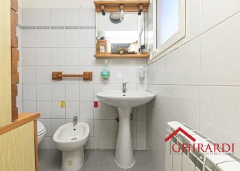5.0 bagno.jpg - Appartamento Via P. D.da Bissone 4, Genova (zona Sestri Ponente) - foto 25
