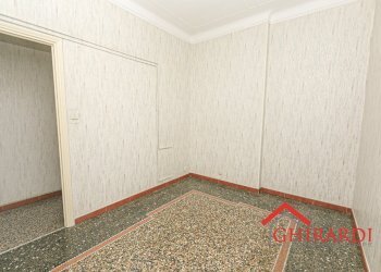 4.1 CAMERA1.jpg - Appartamento VIA ANDREA DEL SARTO  15, Genova (zona Sestri Ponente) - foto 16