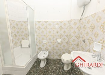 5.1 BAGNO.jpg - Appartamento VIA ANDREA DEL SARTO  15, Genova (zona Sestri Ponente) - foto 20