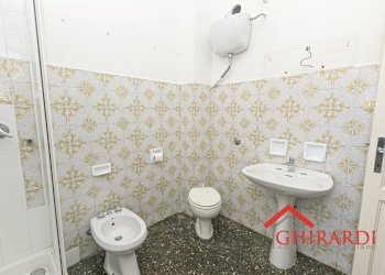 5.2 BAGNO.jpg - Appartamento VIA ANDREA DEL SARTO  15, Genova (zona Sestri Ponente) - foto 21