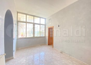 WhatsApp Image 2026-03-16 at 19.28.22 (5).JPG - Quadrilocale Giugliano in Campania - foto 9