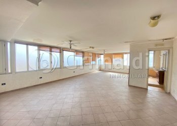 WhatsApp Image 2026-03-16 at 18.50.04 (4).JPG - Three-room apartment Giugliano in Campania - photo 12