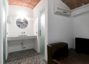 bagno taverna - Quadrilocale Via Paolo Frisi 8, Milano - foto 25