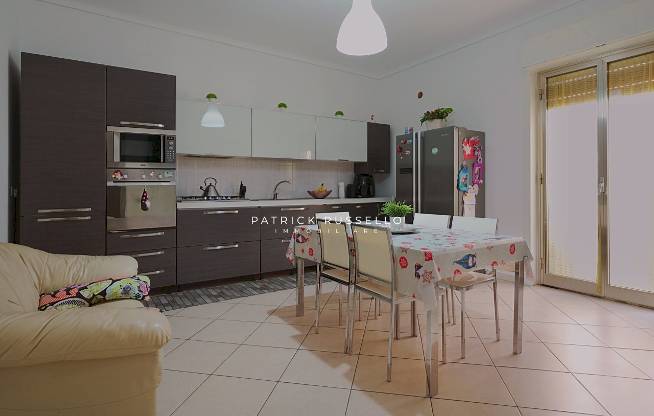 Cucina - Appartamento Via Calabria 55, Gela - foto 3