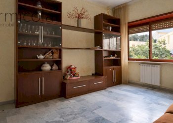 Four-room apartment Portici - photo 10