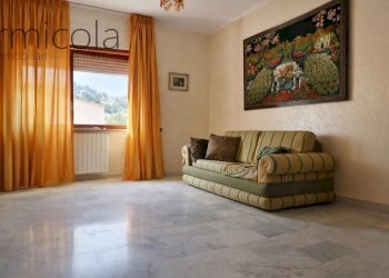 Four-room apartment Portici - photo 15