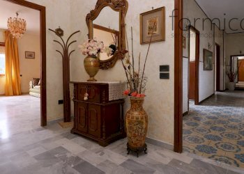Four-room apartment Portici - photo 16