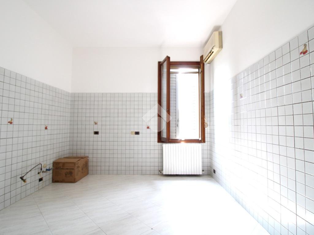 Three-room apartment Via C. Bergamini, San Felice sul Panaro - photo 1