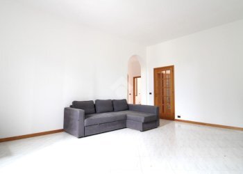 Three-room apartment Via C. Bergamini, San Felice sul Panaro - photo 3