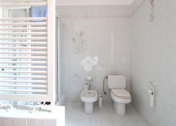 Three-room apartment Via C. Bergamini, San Felice sul Panaro - photo 9