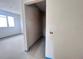 Four-room apartment Vedano al Lambro - photo 8