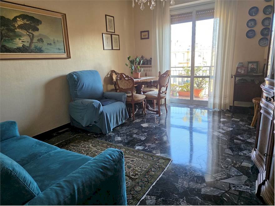 Three-room apartment Genova (neighborhood Quarto) - photo 1