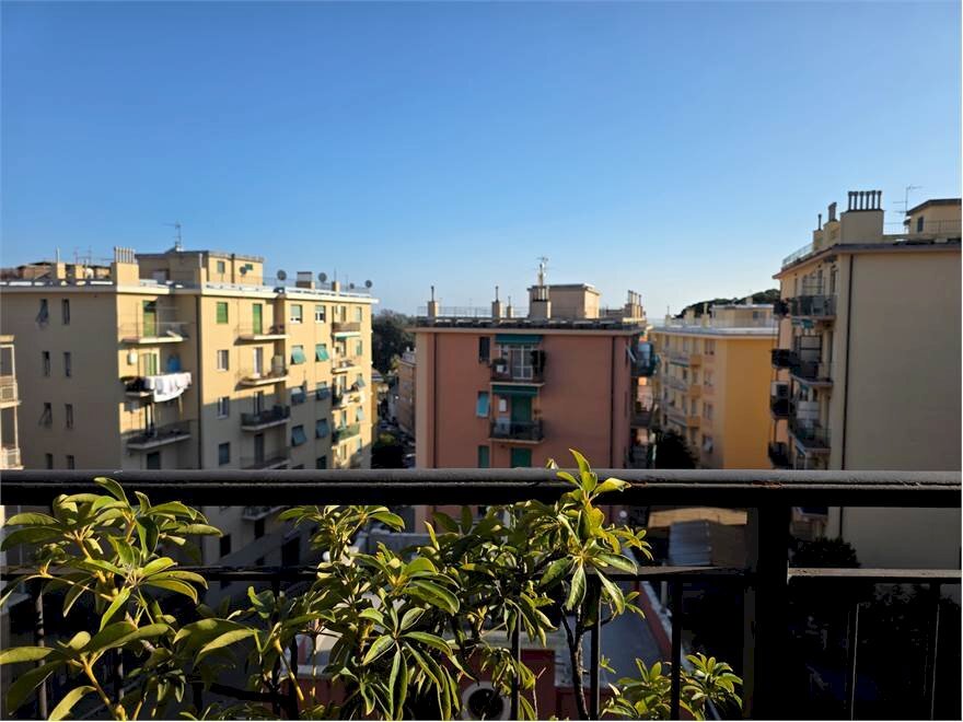 Three-room apartment Genova (neighborhood Quarto) - photo 3