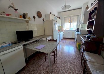 Trilocale Genova (zona Quarto) - foto 5