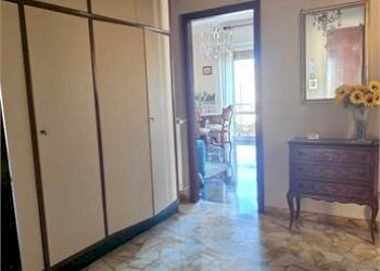 Trilocale Genova (zona Quarto) - foto 11