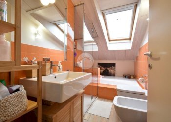 Three-room apartment Via delle Magnolie, Santarcangelo di Romagna - photo 15