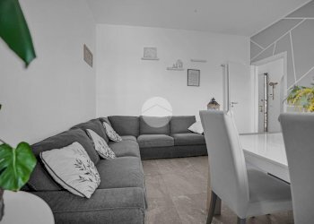 Four-room apartment Via Aspromonte, Rozzano - photo 2