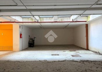 Posto Auto Corso Giuseppe Garibaldi, Milano (zona Moscova) - foto 9