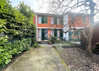 Villa a Schiera Via villaggio ina, Cesate - foto 1