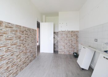 Four-room apartment Via pasta, Milano (neighborhood Bruzzano) - photo 9