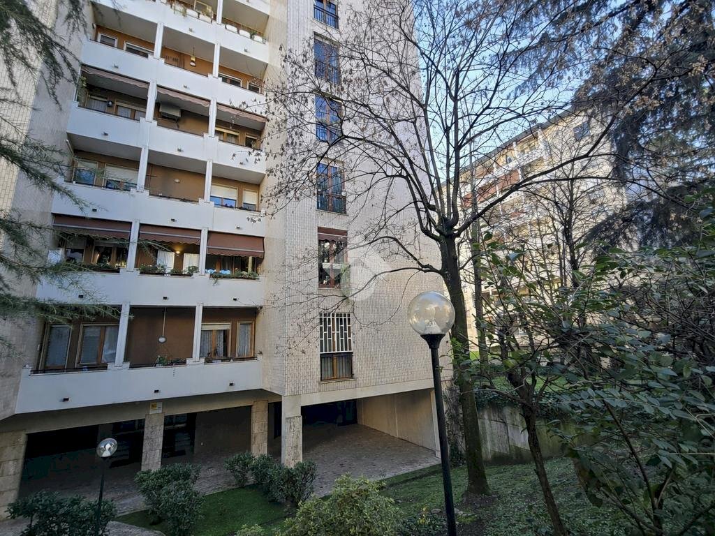 Three-room apartment Via Dei Valtorta, Milano (neighborhood Turro) - photo 2