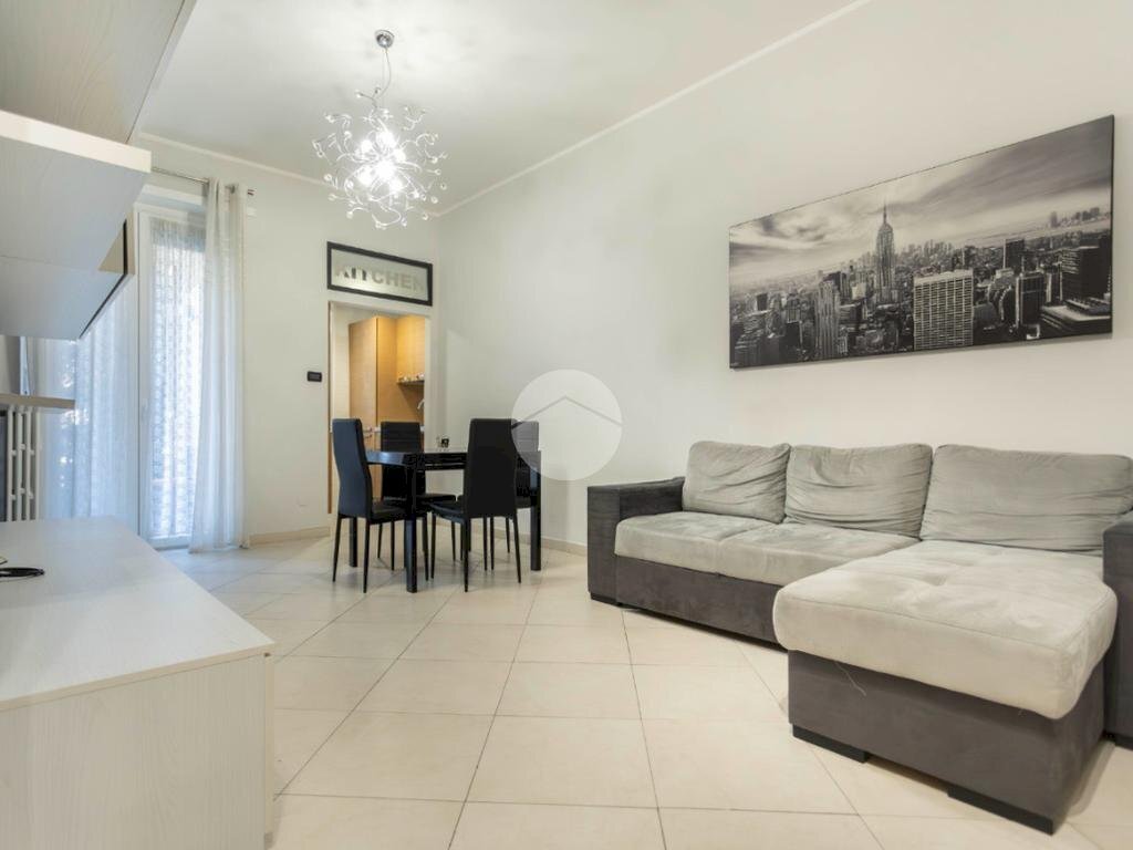 Bilocale Via roccavione, Torino (zona Borgo Vittoria) - foto 2