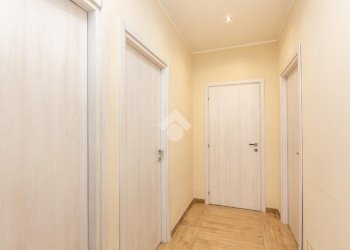 One-room apartment Corso Belgio, Torino (neighborhood Vanchiglietta) - photo 9