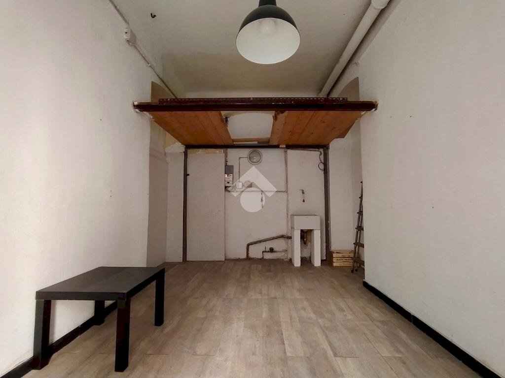 Magazzino C2 Via Pisacane, Genova (zona Foce) - foto 3