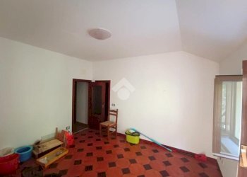 Quadrilocale Via fabbriche, Genova (zona Voltri) - foto 13