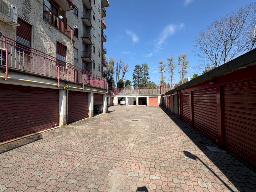 Box Via L.Da Vinci, Lainate - photo 1