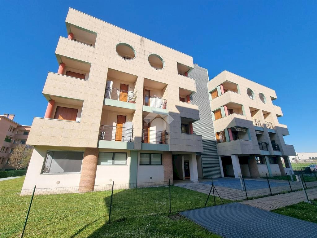 Three-room apartment Via Berlinguer, Carugate - photo 2