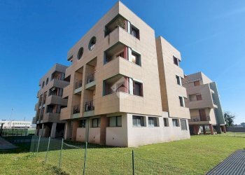 Trilocale Via Berlinguer, Carugate - foto 1