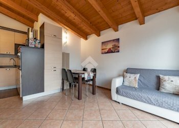 Two-room apartment Via Osoppo, Paderno Dugnano - photo 8