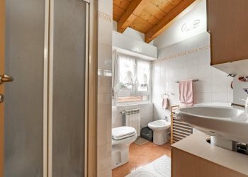 Two-room apartment Via Osoppo, Paderno Dugnano - photo 17