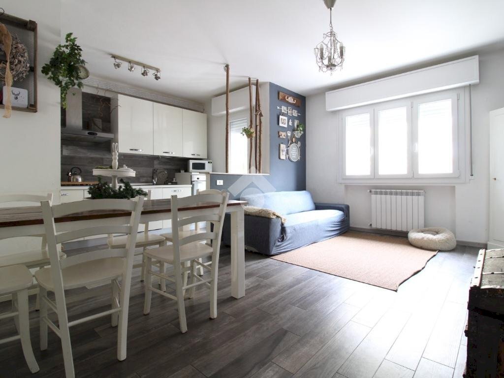 Three-room apartment Via Arezzo, Modena (neighborhood Morane - Contrada) - photo 1