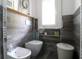 Three-room apartment Via Arezzo, Modena (neighborhood Morane - Contrada) - photo 16