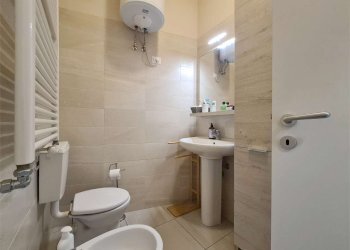 Trilocale Modena (zona Circoscrizione 1) - foto 22