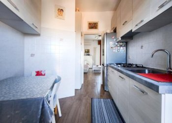 Three-room apartment Via Strada Statale 35 dei Giovi, Cormano - photo 8