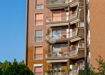 Three-room apartment Via Strada Statale 35 dei Giovi, Cormano - photo 23