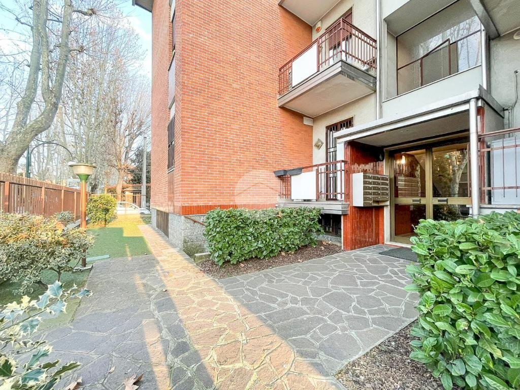 Three-room apartment Viale Unione, Cusano Milanino - photo 2