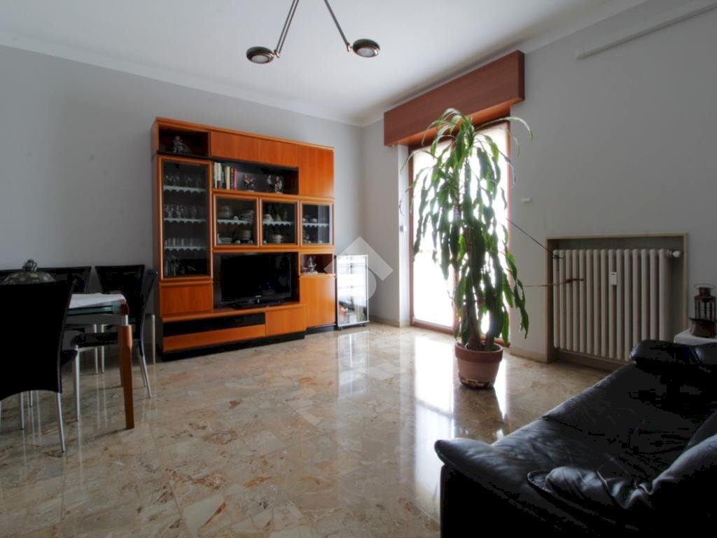 Three-room apartment Via alcide de gasperi, Sedriano - photo 2