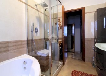 Three-room apartment Via alcide de gasperi, Sedriano - photo 15